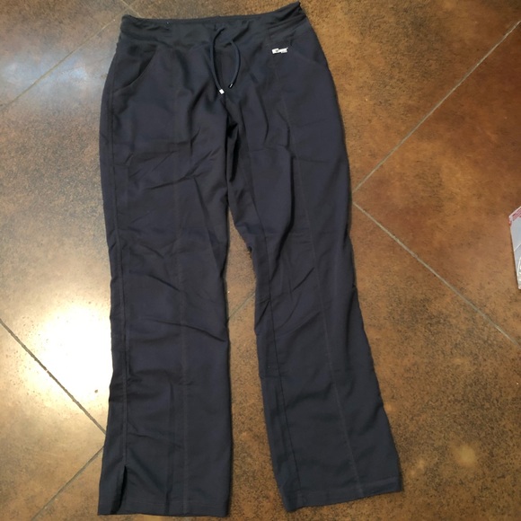 Grey’s Anatomy BARCO Active Scrubs- Gray/Small - Picture 6 of 7